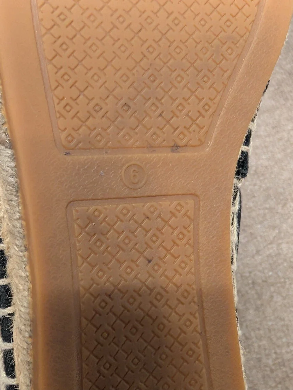 TORY BURCH Black Canvas Espadrille Patent Leather Poppy Flats (Size 6)